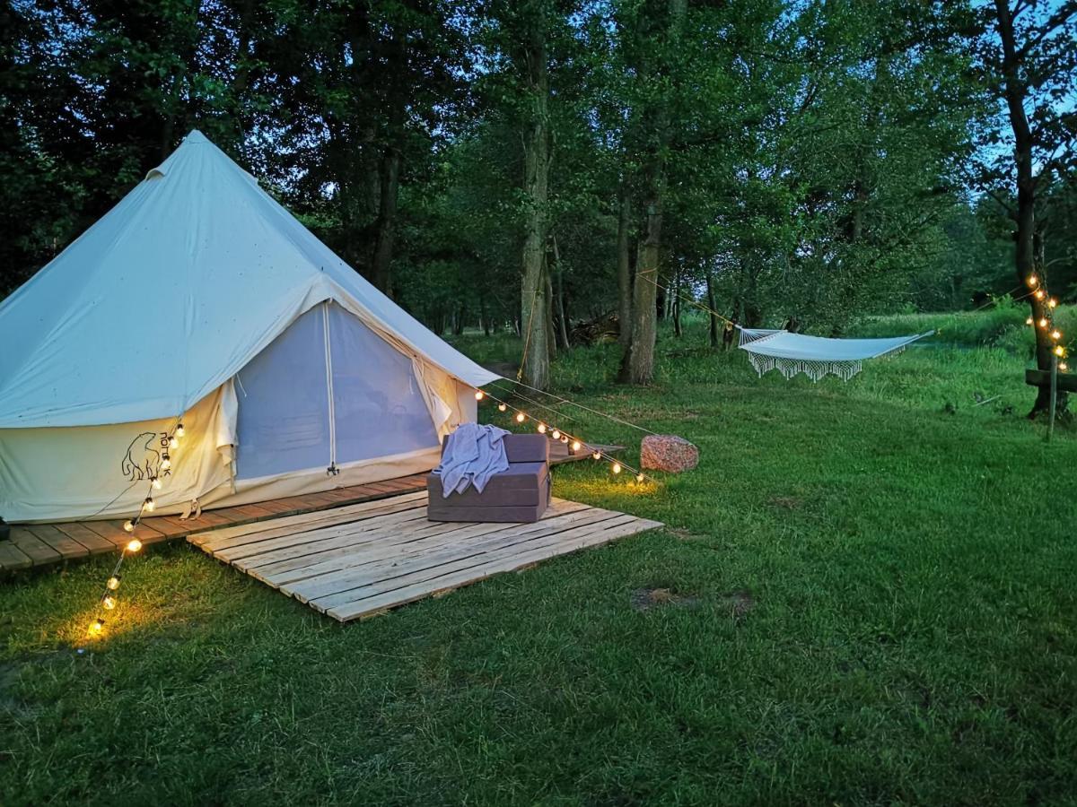 Hotel Glamping Kaliska à Łochów Extérieur photo